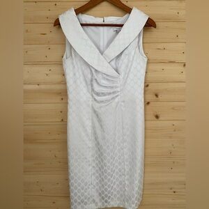 DRESS BARN Women’s Size 4 White Sleeveless Sheath Formal Cocktail Party Dress